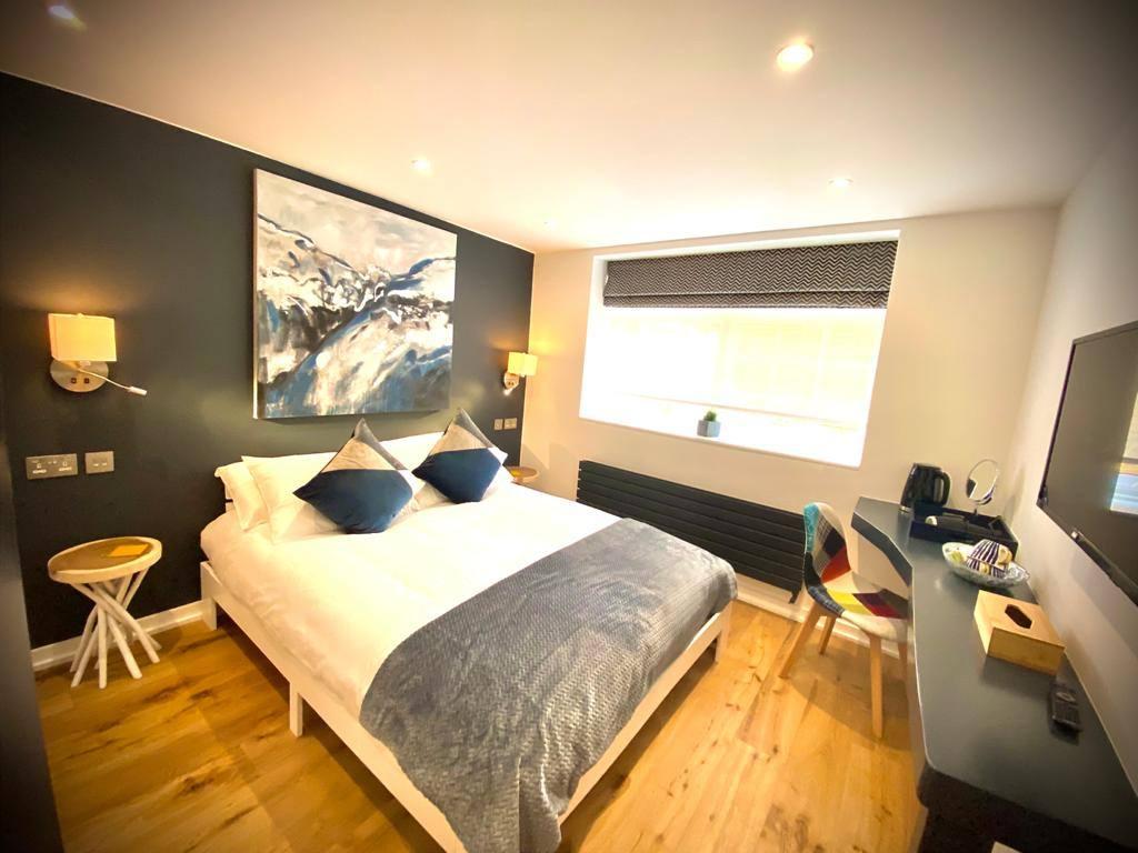 The Cherry Tree Hotel Kingston Blount エクステリア 写真