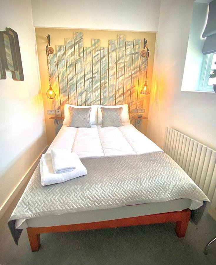 The Cherry Tree Hotel Kingston Blount エクステリア 写真