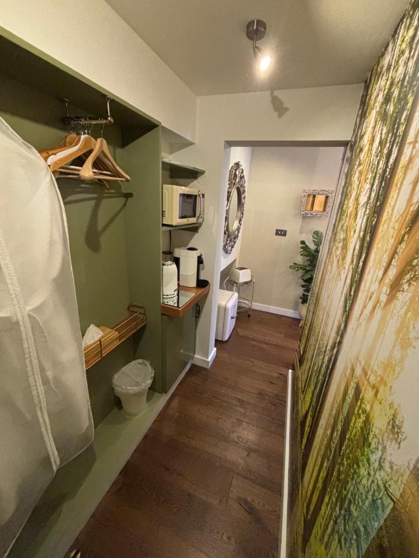 The Cherry Tree Hotel Kingston Blount エクステリア 写真